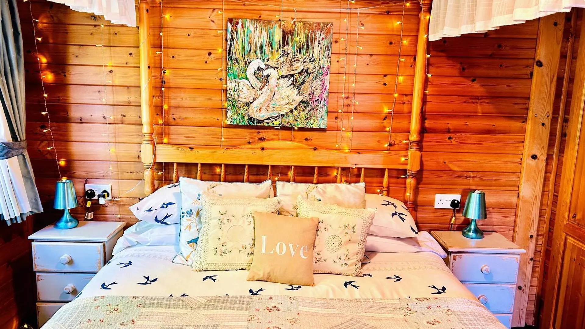 Secluded Rustic Cabin - A Digital Detox Paradise. York